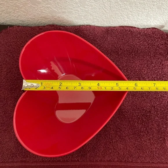 Target Valentine’s Day red heart bowl 2012 - Picture 7 of 7